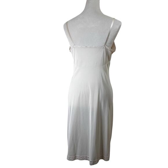 Vintage Vanity Fair l Slip Dress – Size 36 – Cream Ivory w/ Lace Trim Vintage - Picture 2 of 5